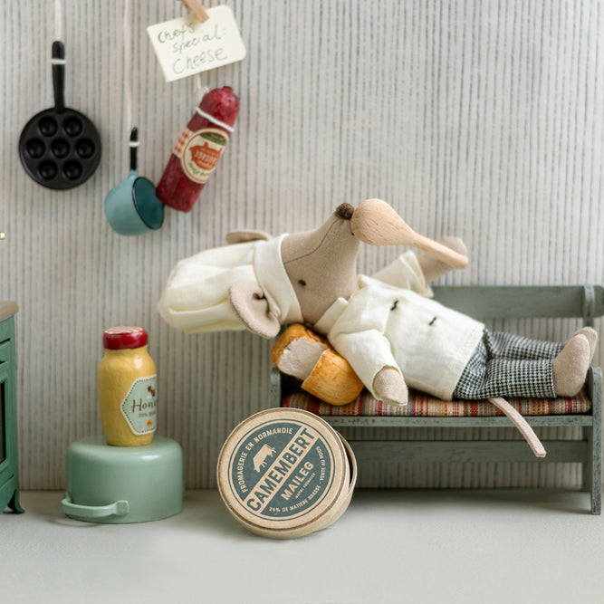 Maileg Chef Mouse with Soup Pot and Spoon - Big Brother - Lifestyle