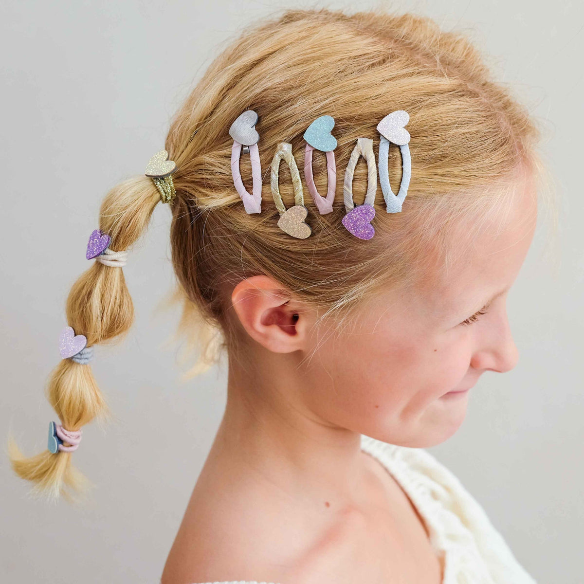 Teeny Heart Mini Hair Clip - Lifestyle