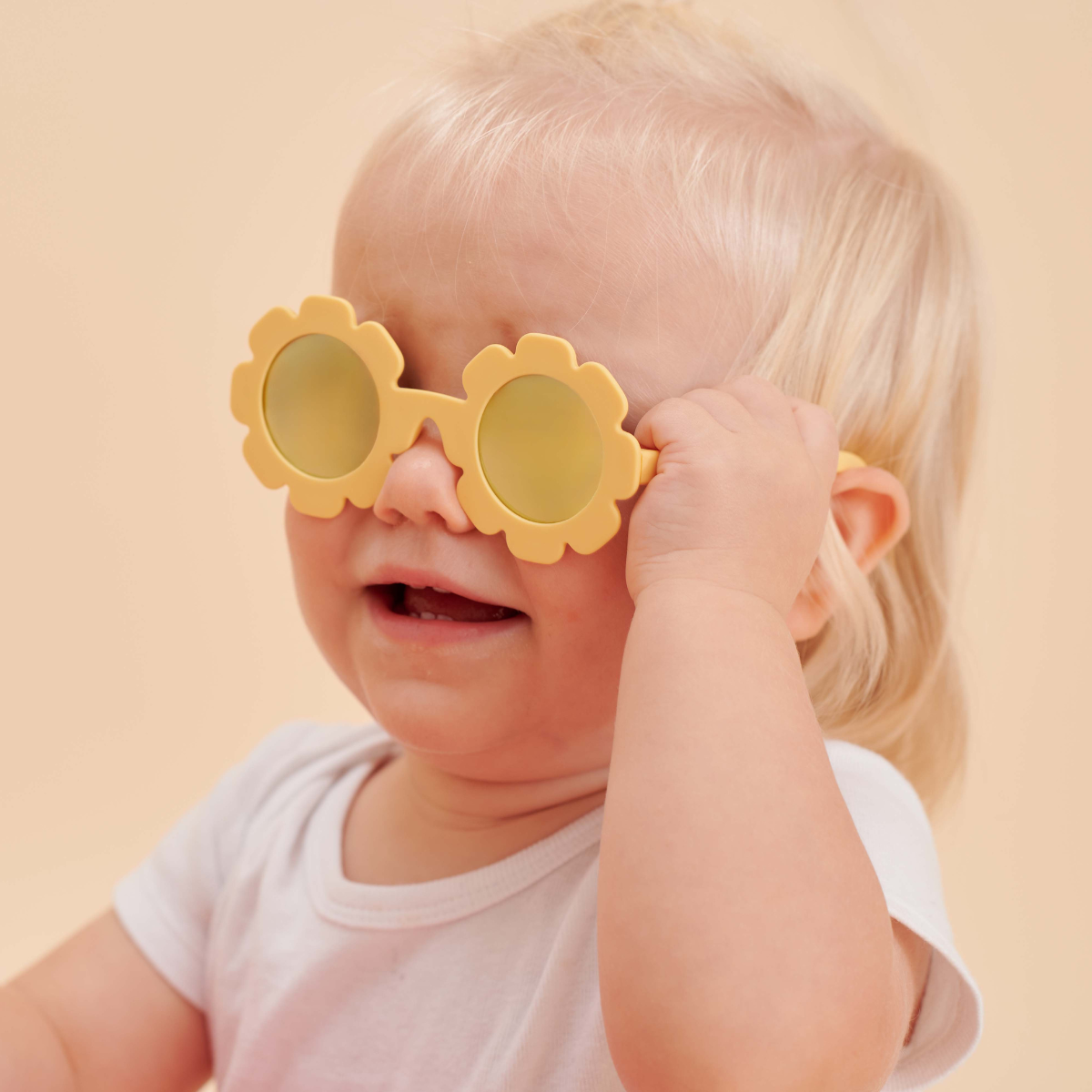 Babiators Sun Ray Flower I Yellow Polarized Mirrored Lenses Sunglasses - Lifestyle