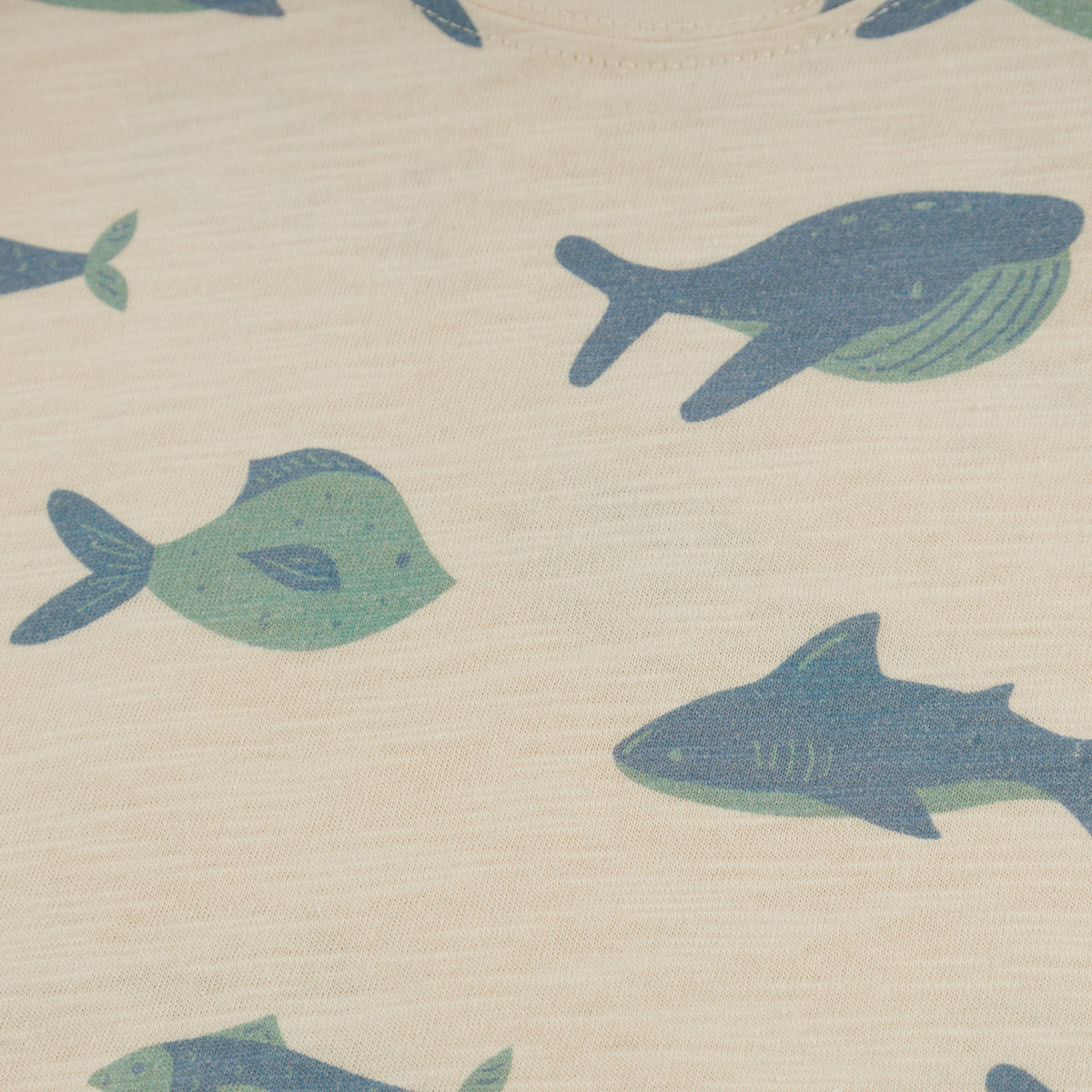 oh baby! Raw Edge Tee & Shorts Set - Fish Print - Natural - Close Up