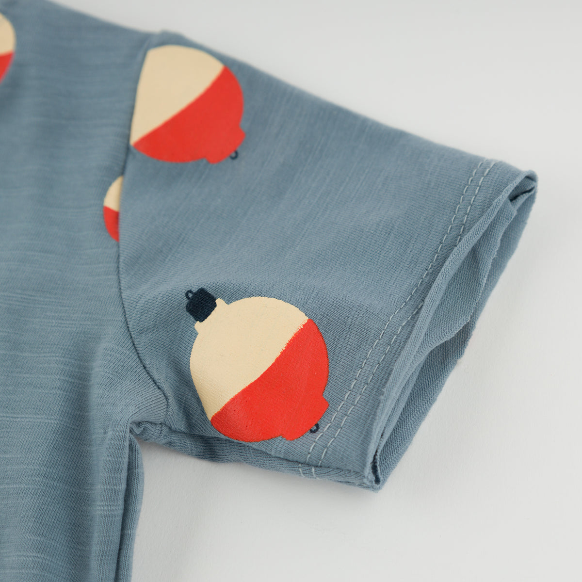 oh baby! Raw Edge Tee & Shorts Set - Bobbers Print - Fog - Sleeve