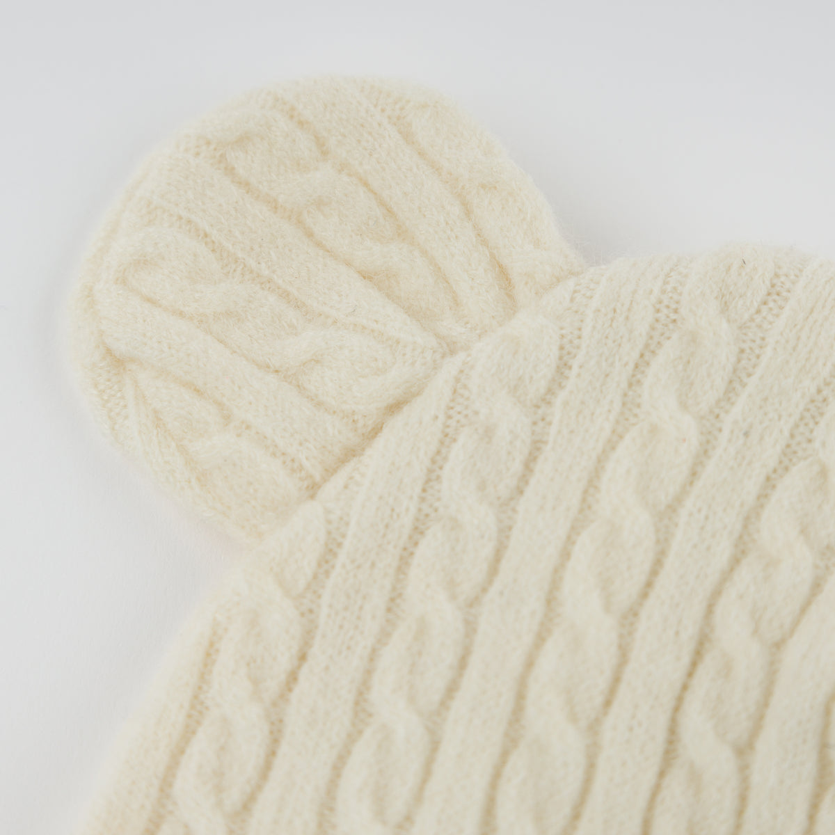 oh baby! Cable Knit Bear Ear Hat - Natural - Ear