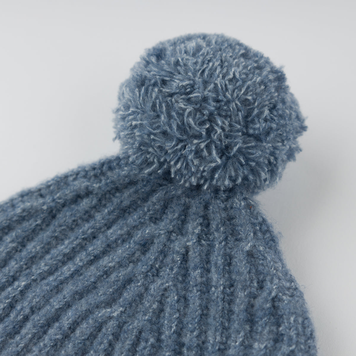 oh baby! Knitted Pom Hat - Dusty Blue - Pom
