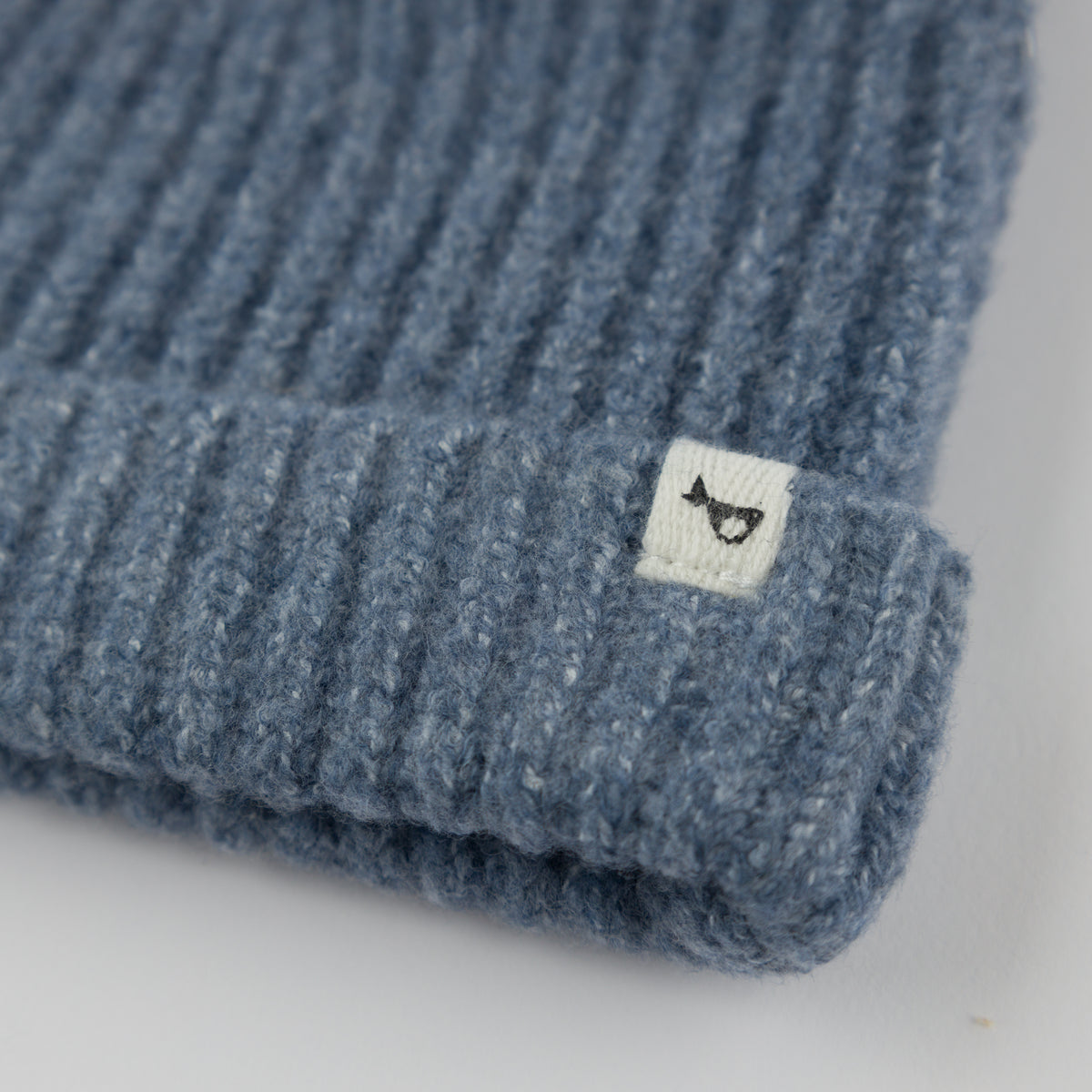 oh baby! Knitted Pom Hat - Dusty Blue - Logo