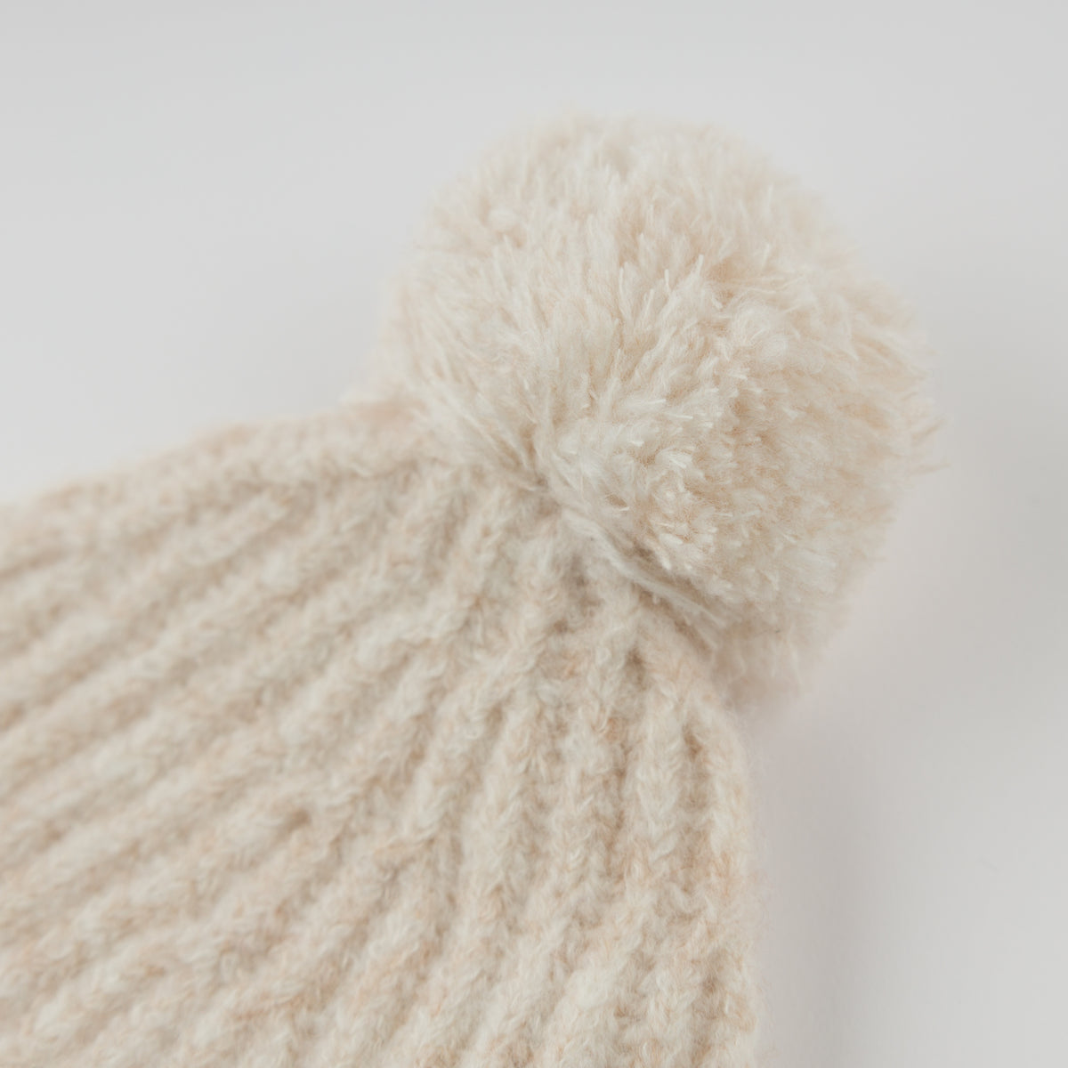 oh baby! Knitted Pom Hat - Natural Heather - Pom