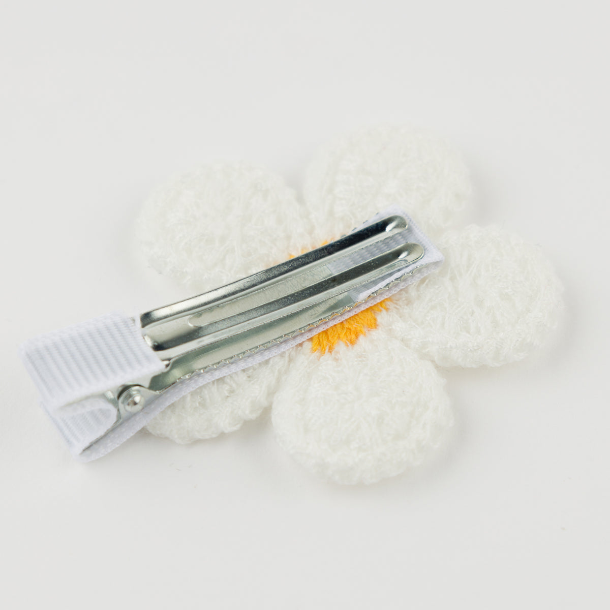 oh baby! Crochet Patch on Grosgrain Clip - Daisy - White - back