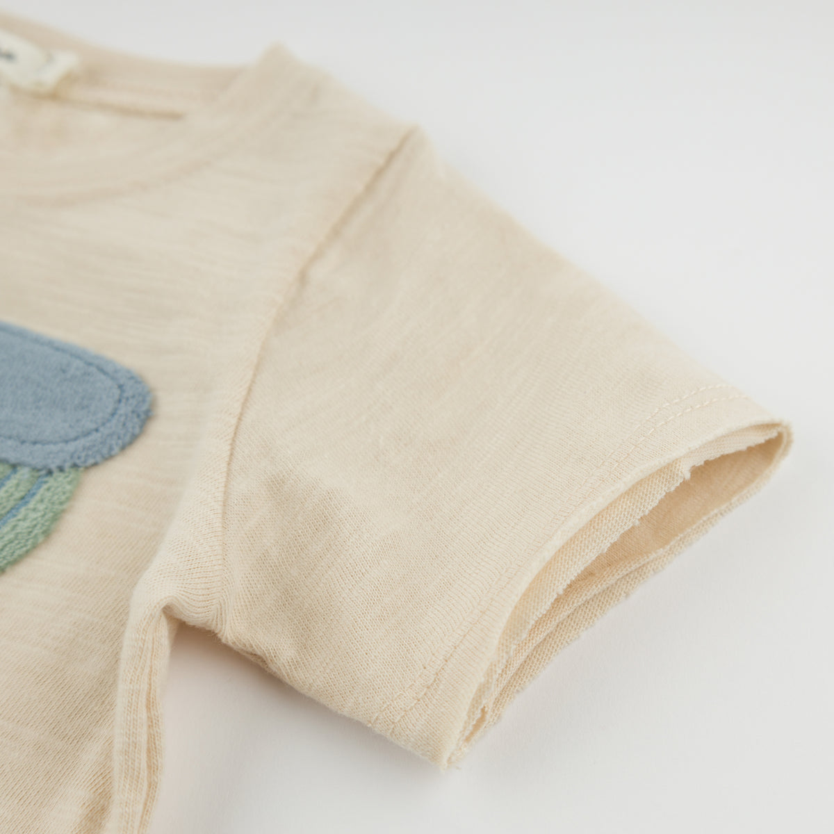 oh baby! Raw Edge Short Sleeve Tee - Whale Applique - Natural - Sleeve