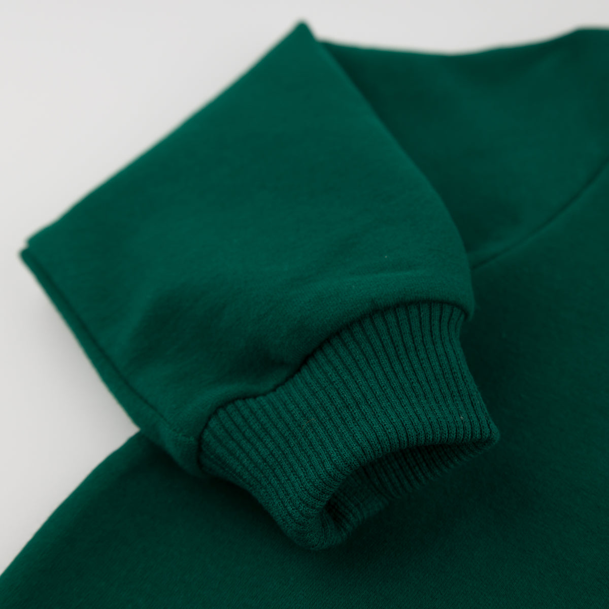 oh baby! Brooklyn Boxy Sweatshirt - English Lab Applique - Forest - sleeve