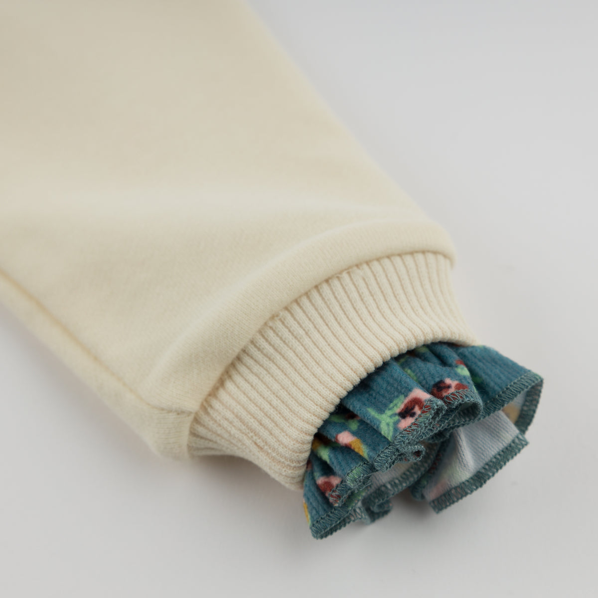oh baby! Hannah Sweatshirt - Harvest Bloom Pocket Ruffle - Sugar Cookie - Sleeve