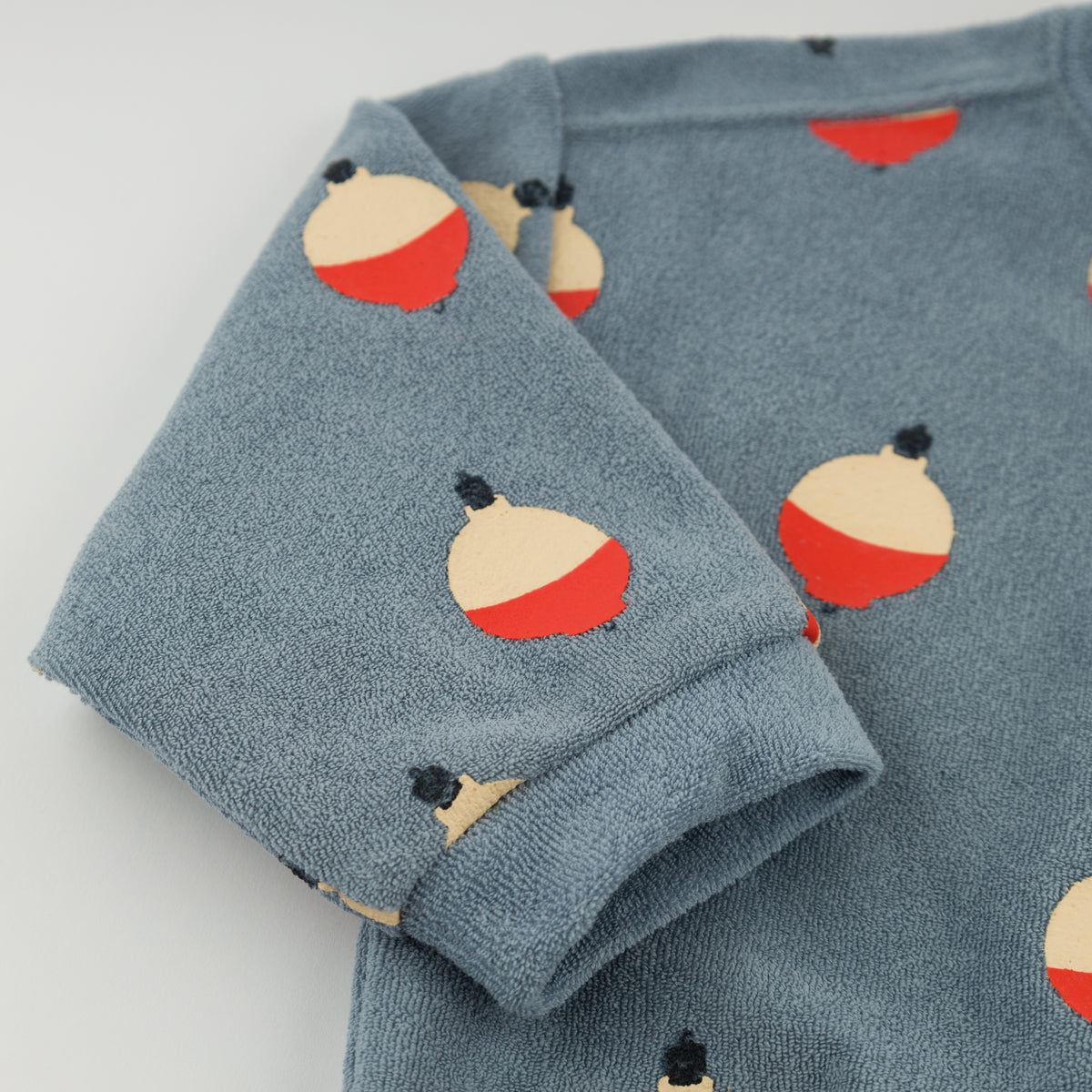 oh baby! Charlie Sweatshirt - Bobbers Print - Fog- Sleeve