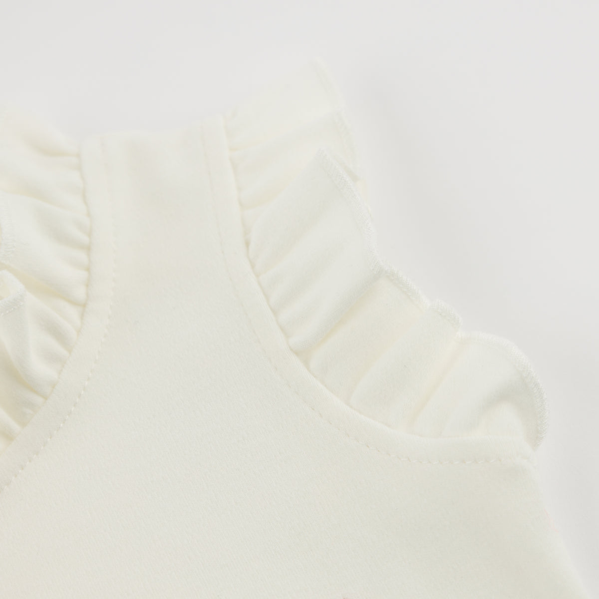 oh baby! Rebekah Tank Top - "je t'aime" Embroidery - Oyster - Sleeve