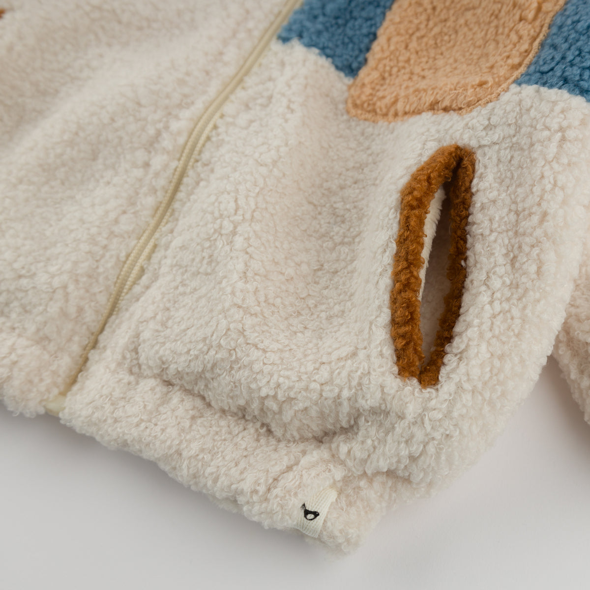 oh baby! Sherpa Patchwork Tahoe Jacket - Star - Natural - Pocket