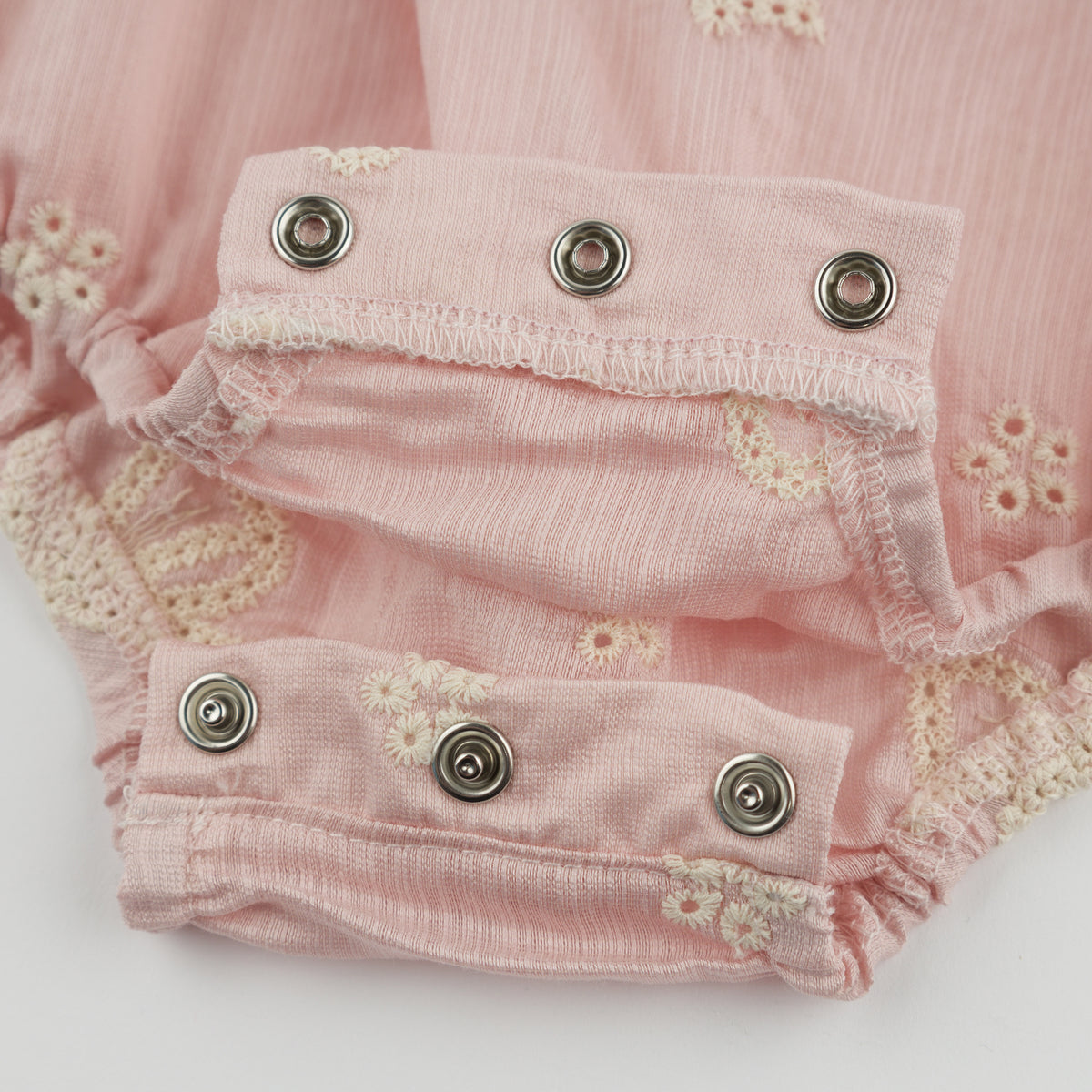oh baby! Flutter Bubble - Embroidery Bows - Dusty Pink - Snaps