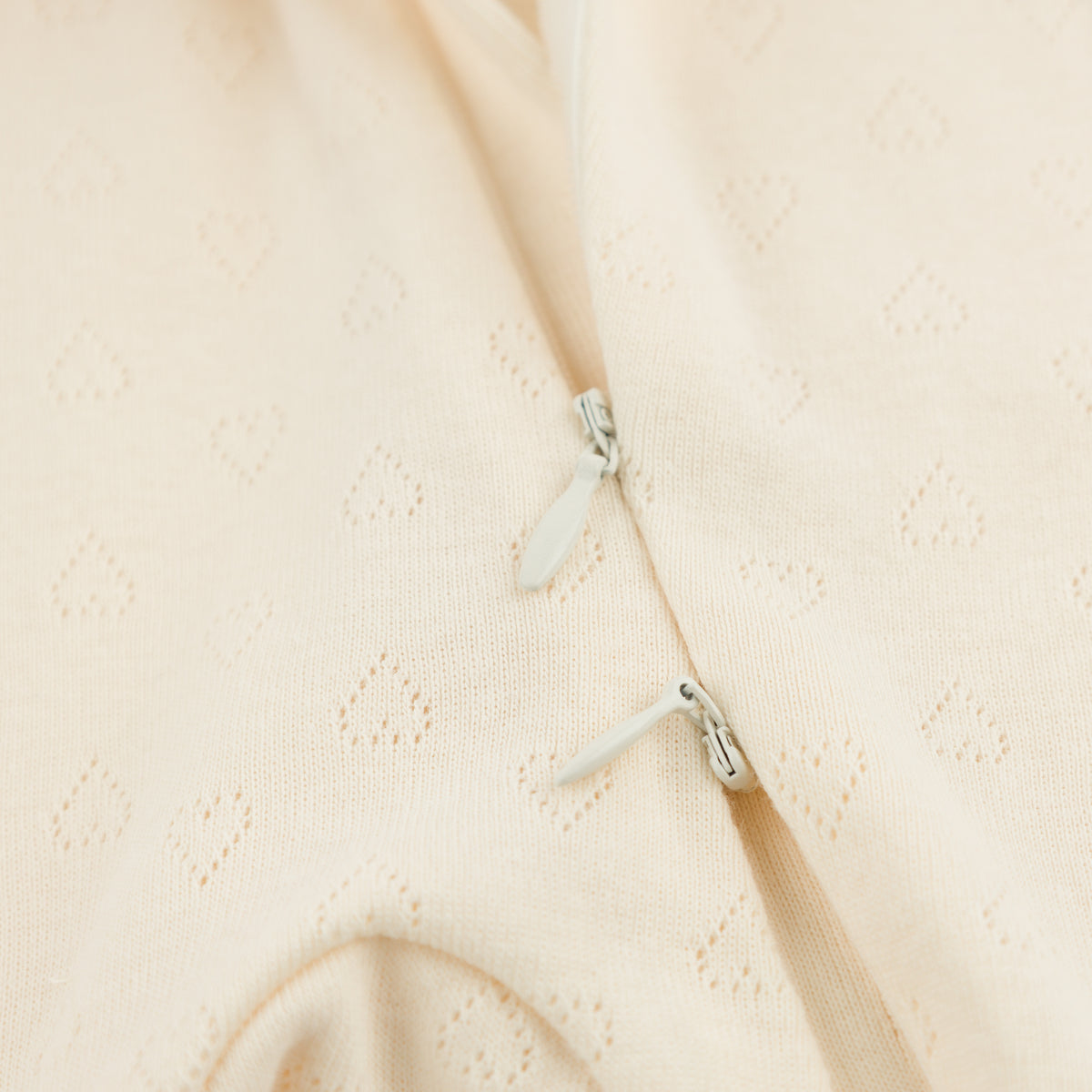 oh baby! Zipper Footie - Hearts Pointelle - Natural - 2-Way Zipper