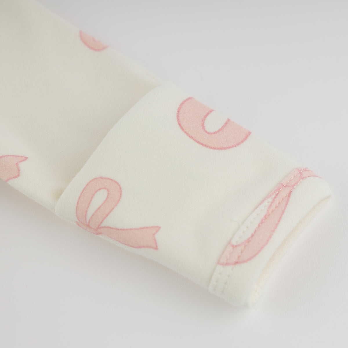 oh baby! Zipper Footie - Bows - Oyster - Mitts
