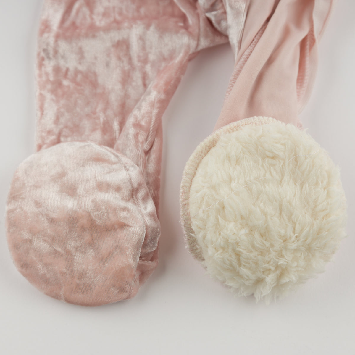 oh baby! Zipper Footie - Crushed Velvet Ruffles - Pale Pink - Feet Lining