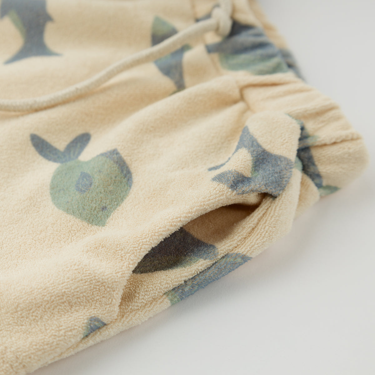 oh baby! Terry Jamie Short - Fish Print - Buff - Pocket