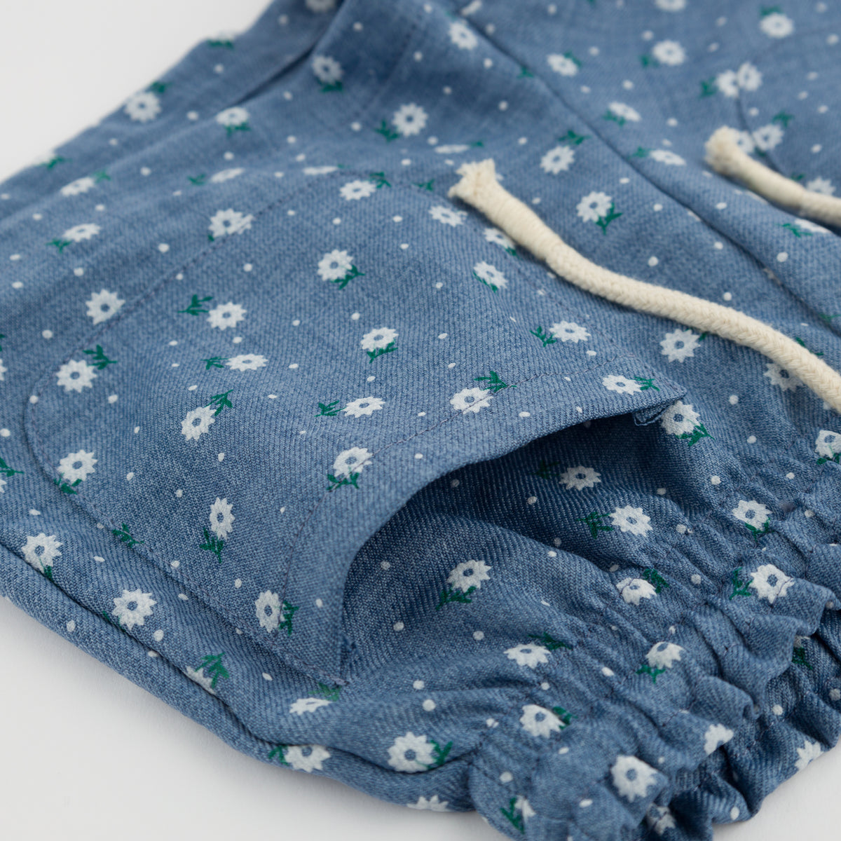 oh baby! Libby Pocket Short - Sunbursts Flower Print - Denim - Pockets