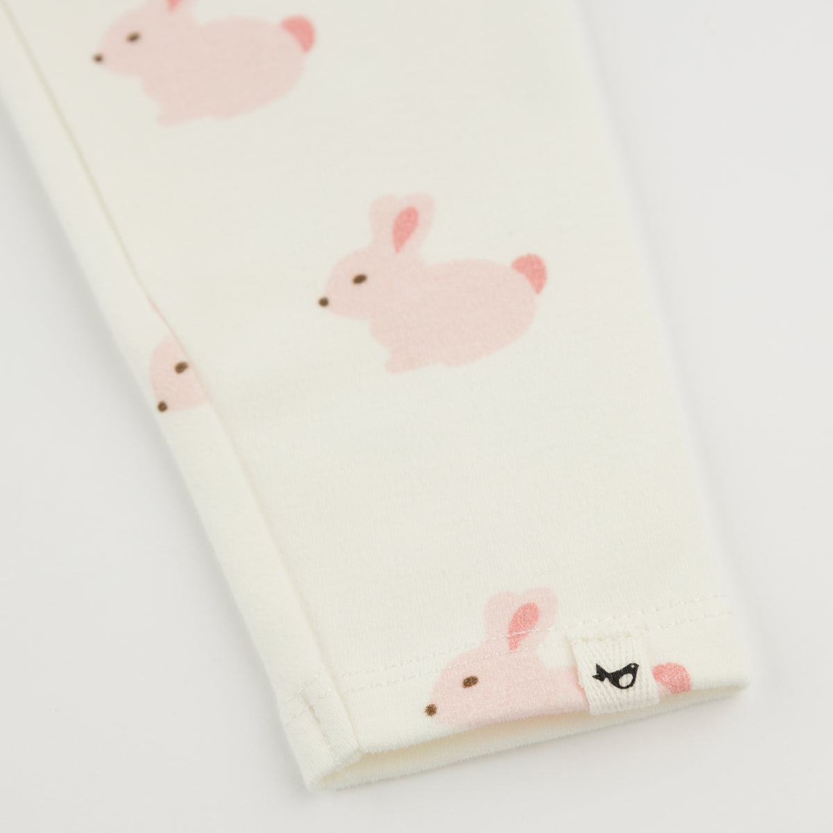 oh baby! Leggings - Bunny Print - Oyster - Leg Close up