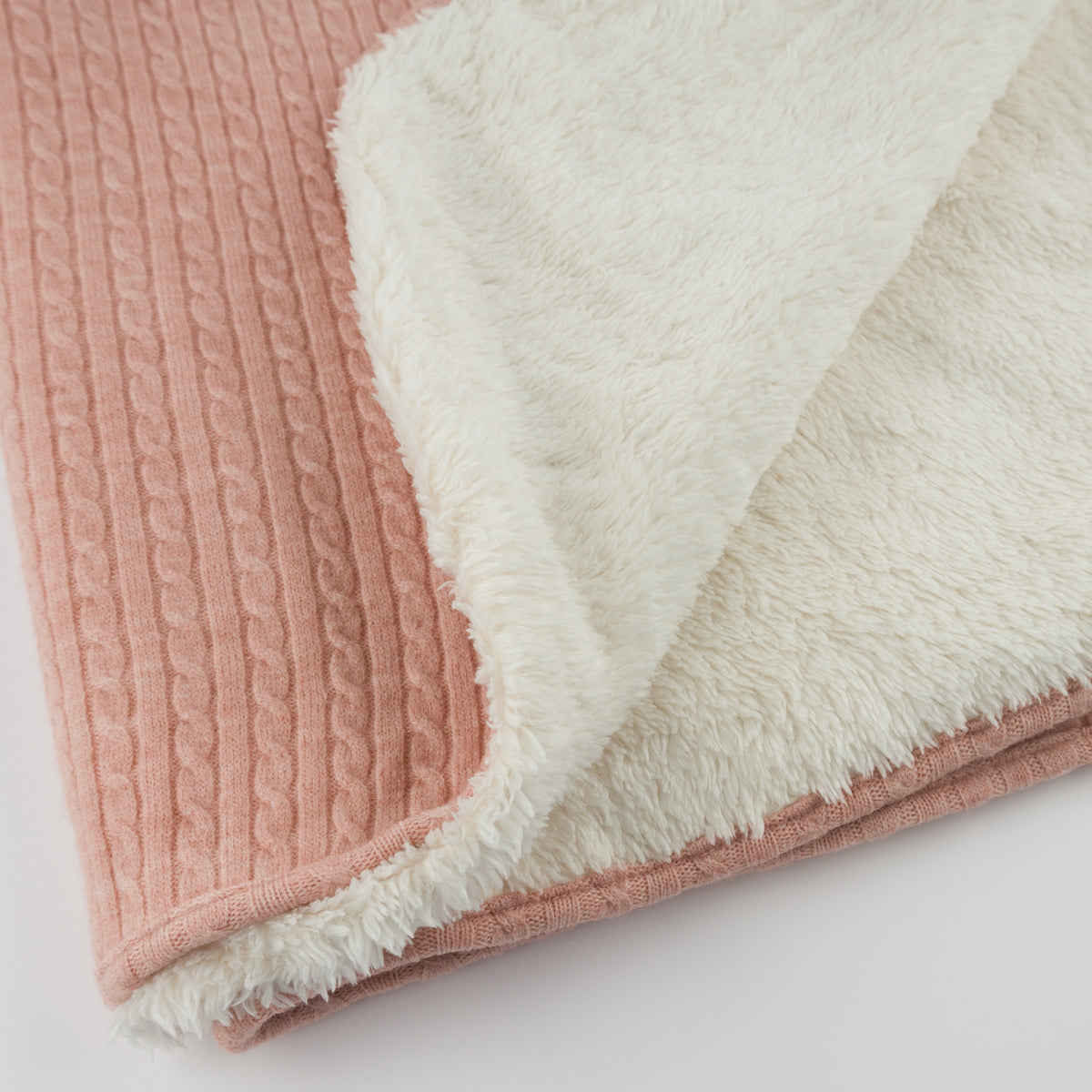 oh baby! Cable Knit Snowdrift Blanket - Pale Pink - Close Up