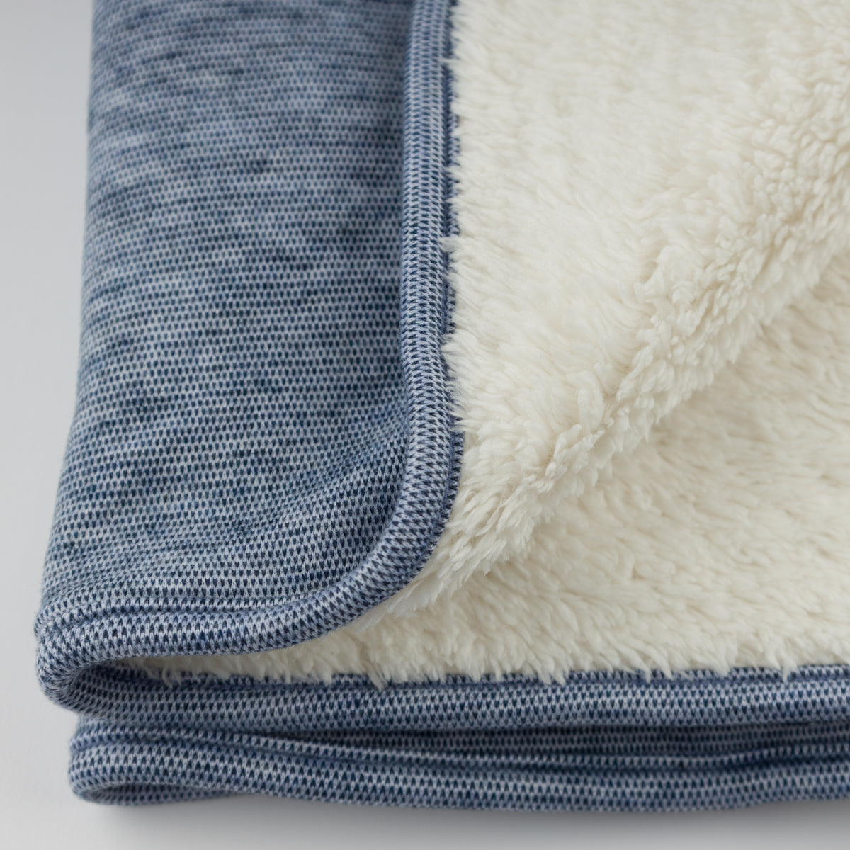 oh baby! Honeycomb Snowdrift Blanket - Denim - Close Up