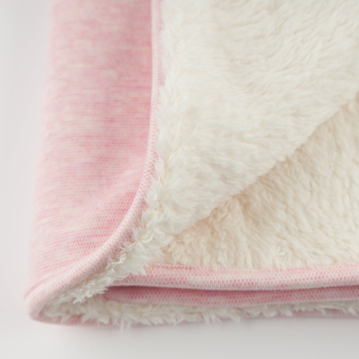 oh baby! Honeycomb Snowdrift Blanket - Pale Pink - Close Up