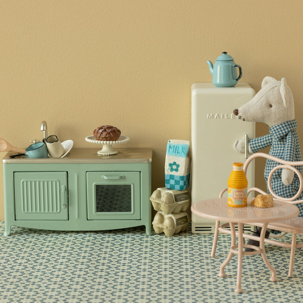 Maileg Kitchen, Mouse - Mint - Lifestyle
