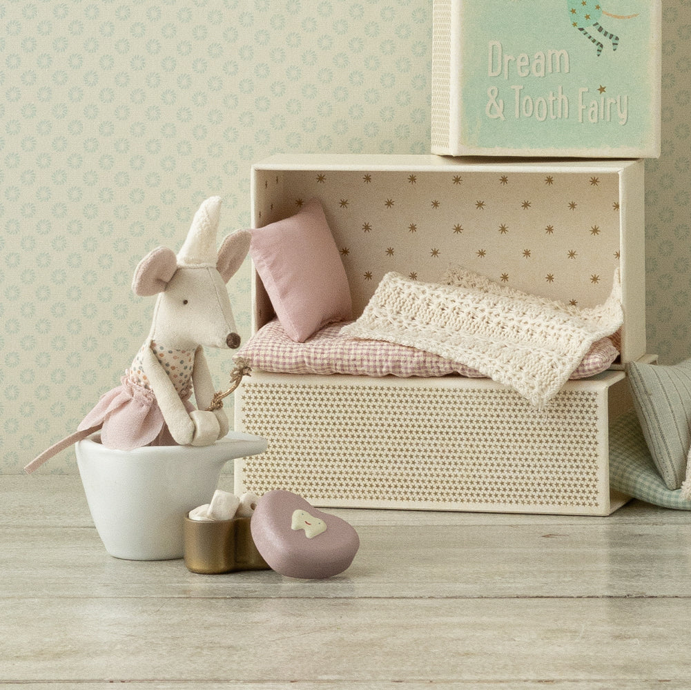 Maileg Tooth Fairy Mouse, Little Sister in Matchbox - Lifestyle