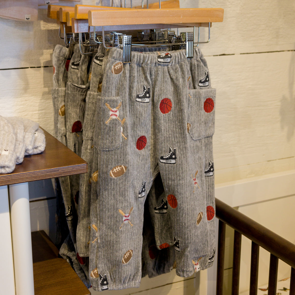 oh baby! Side Pocket Pant - Embroidered Sports - Heather Gray - In-Store