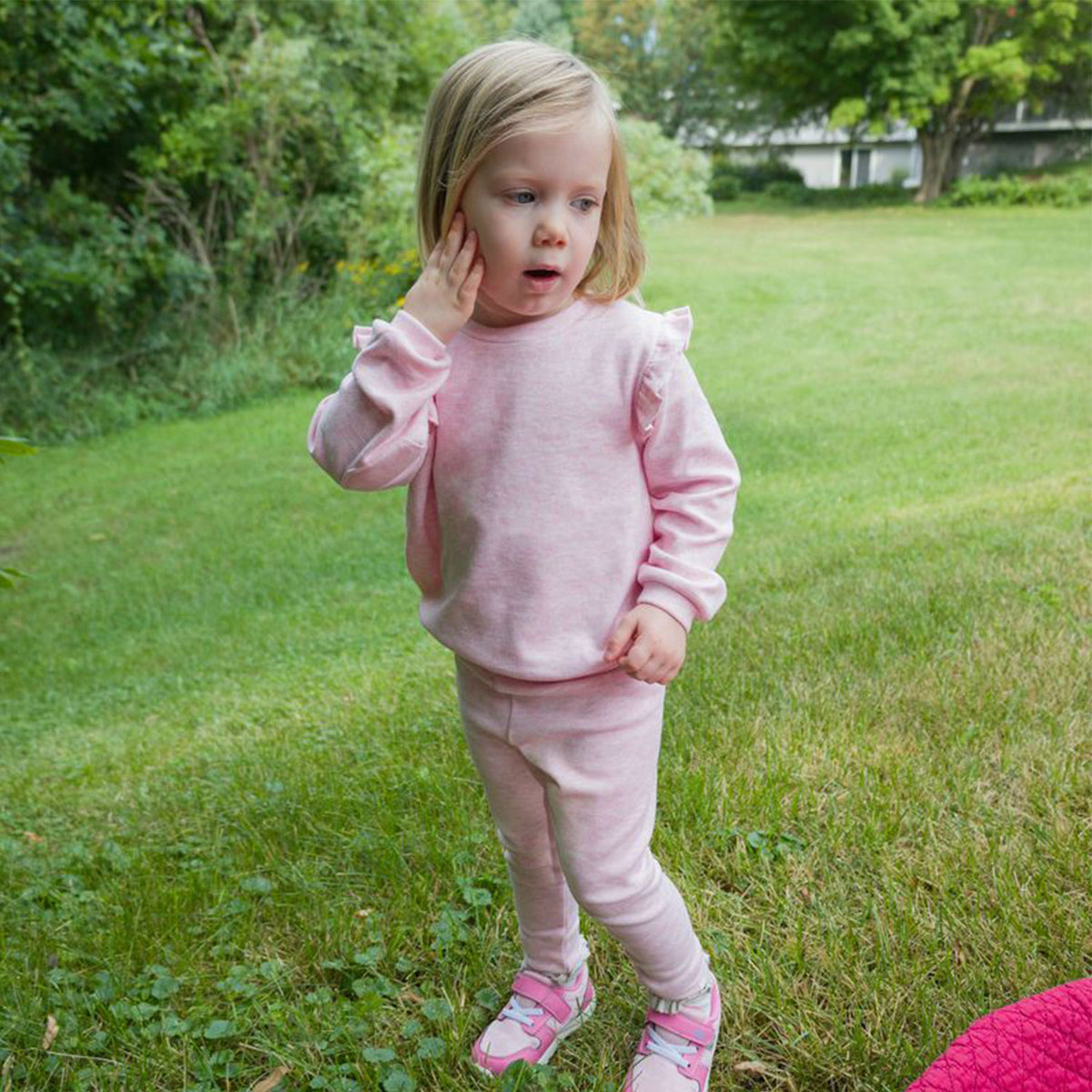 oh baby! Honeycomb Heart Patch Zipper Footie - Pale Pink - Lifestyle