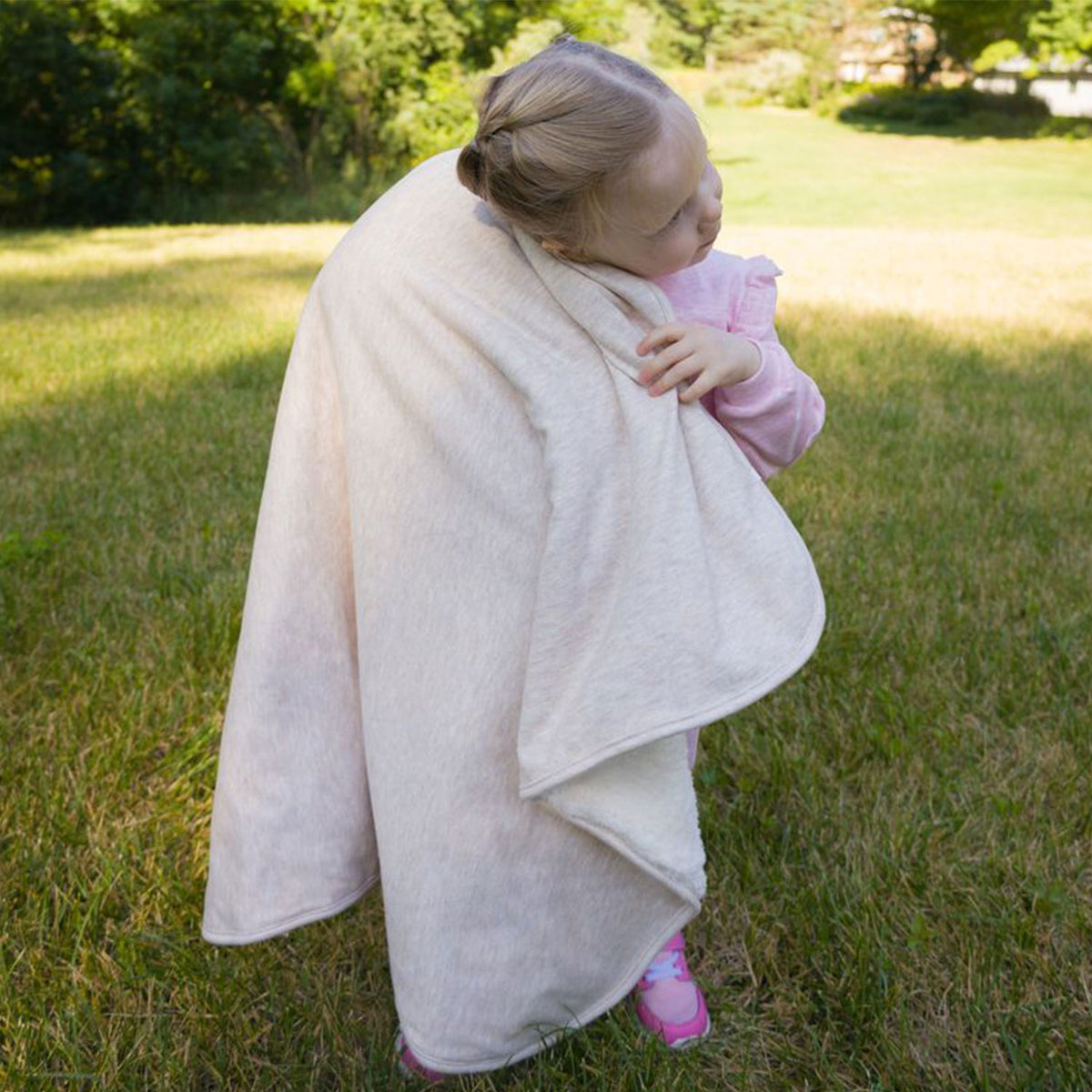 oh baby! Honeycomb Snowdrift Blanket - Sand - Lifestyle