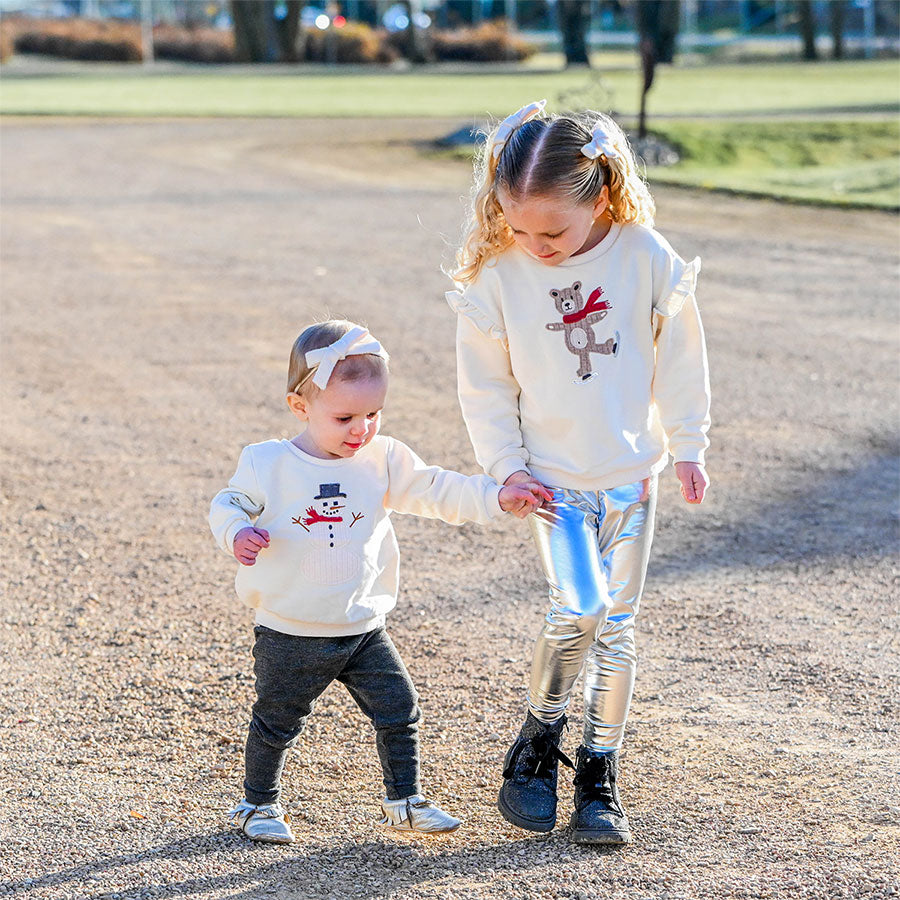 oh baby! Brooklyn Boxy Sweatshirt - Full Snowman - Natural - Walking