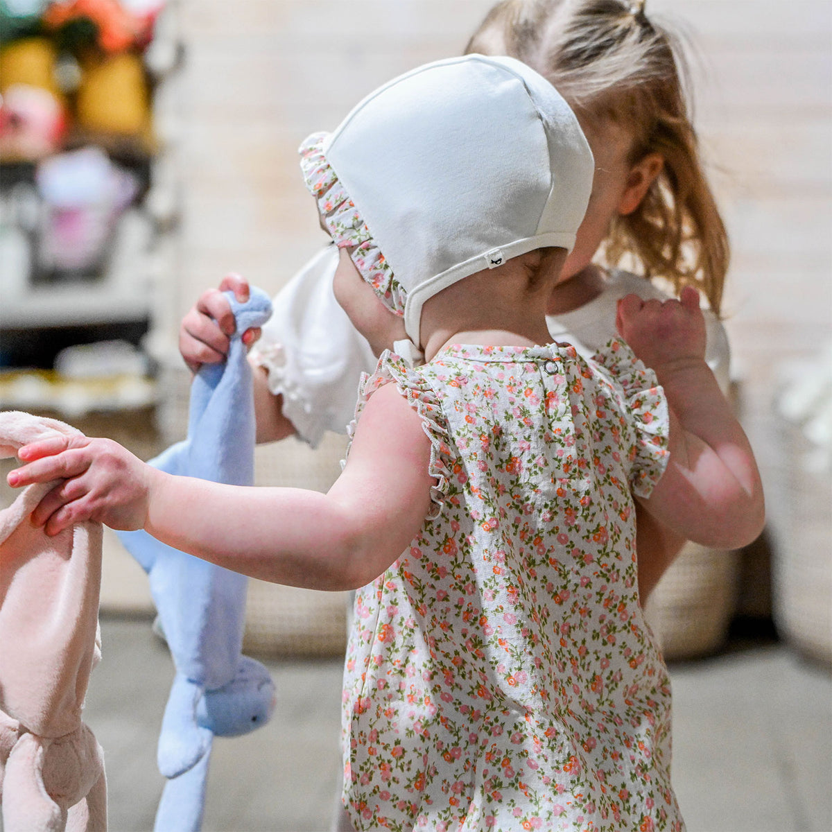 oh baby! Ruffle Bubble - Poppy Sprig Profile Bunny - Blush - Lifestyle Back of Bubble and Bonnet