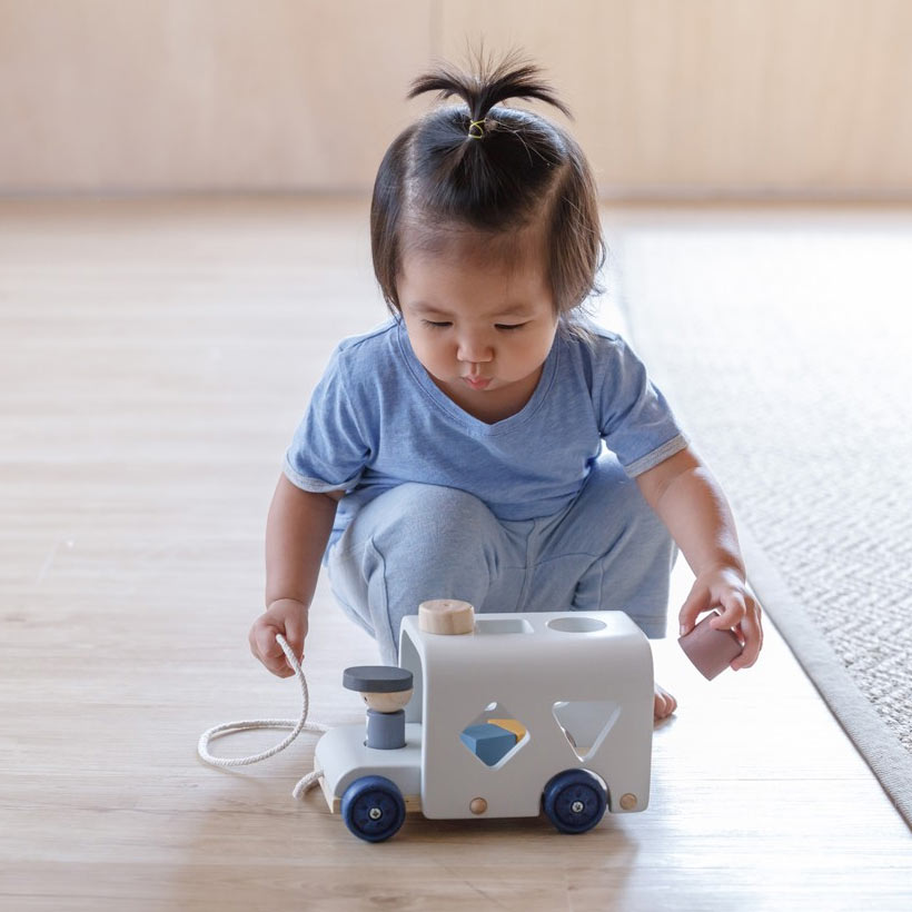 PlanToys Sorting Bus Toy - Orchard Series - lifestyle