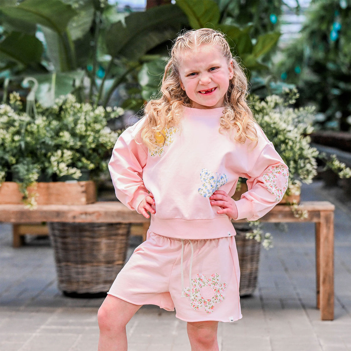oh baby! Charlie Roll-Edge Shorts - Poppy Sprig Daisy - Pale Pink - Lifestyle