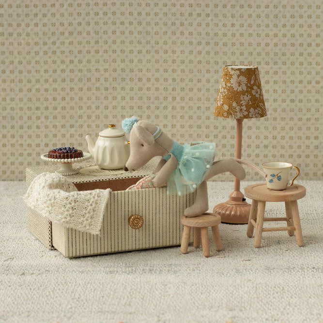 Maileg Dance Mouse in Daybed, Little Sister - Lifestyle