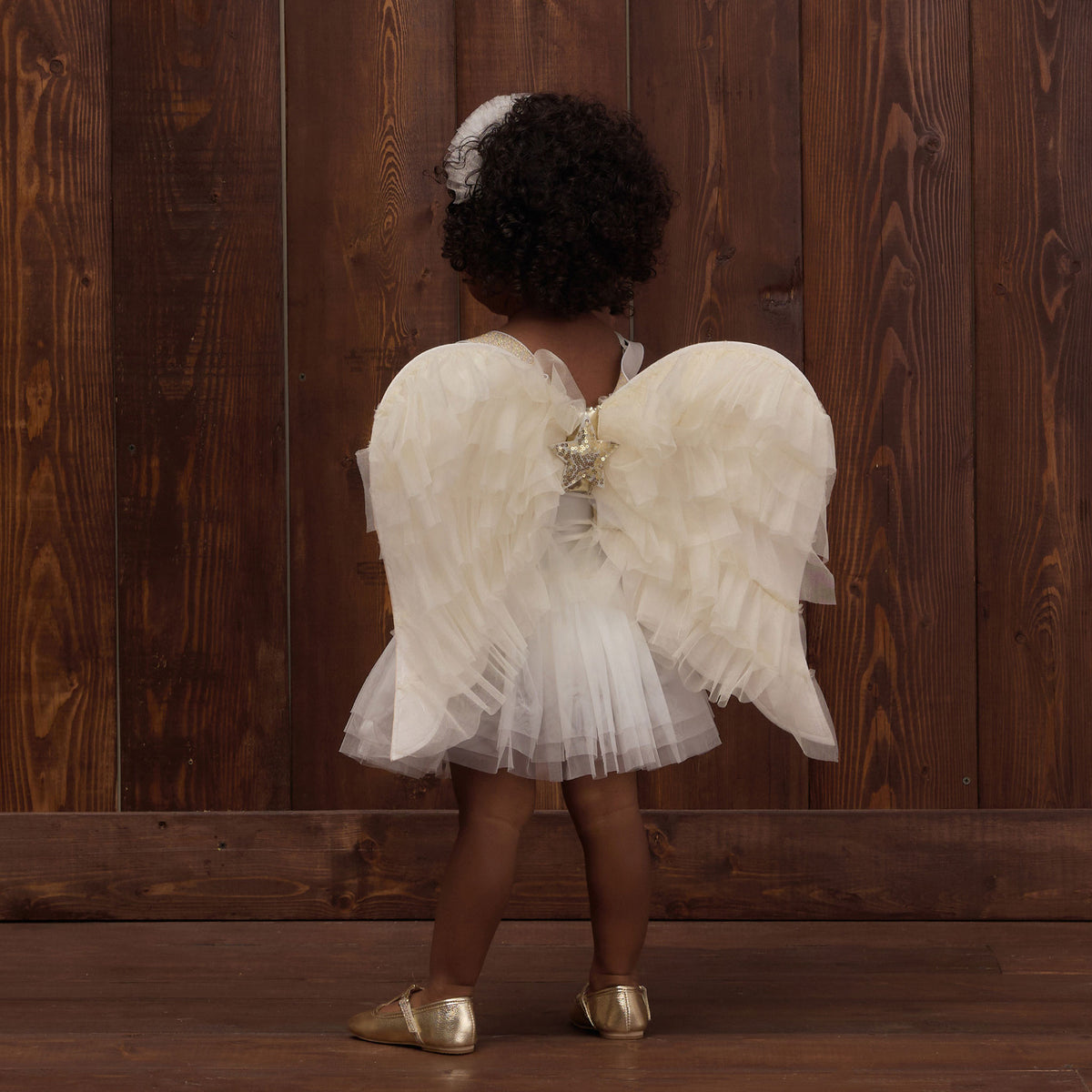 Noralee Angel Wings - Ivory Shimmer - Lifestyle