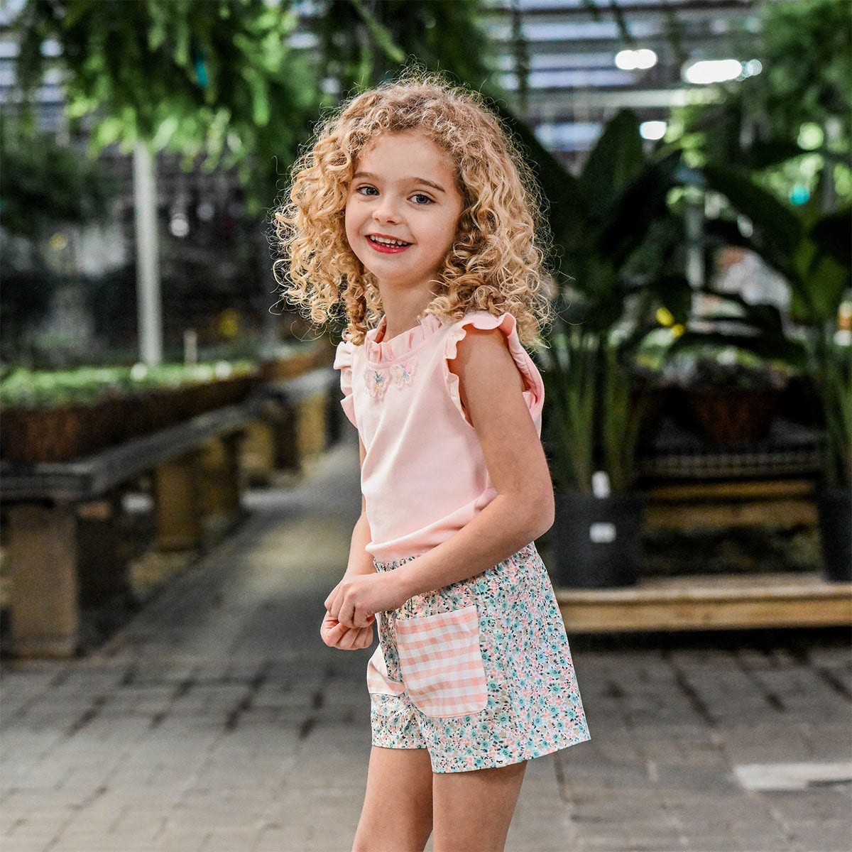 Garden Party Libby Pocket Short - Lifestyle - Side