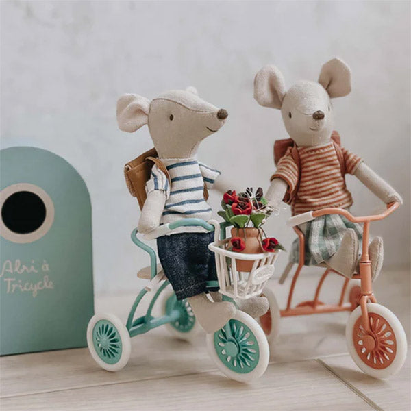 Maileg Abri a tricycle, Mouse - Coral