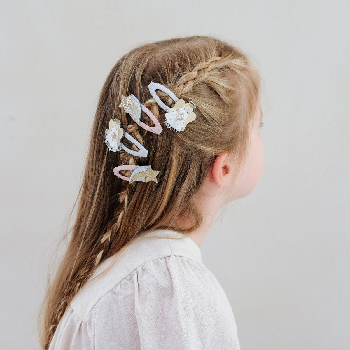 Angel Clic Clac Hair Clips - Lifestyle