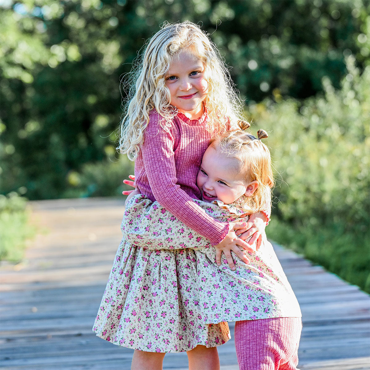  Petite Bouquet - Rose - Lifestyle - Hugs