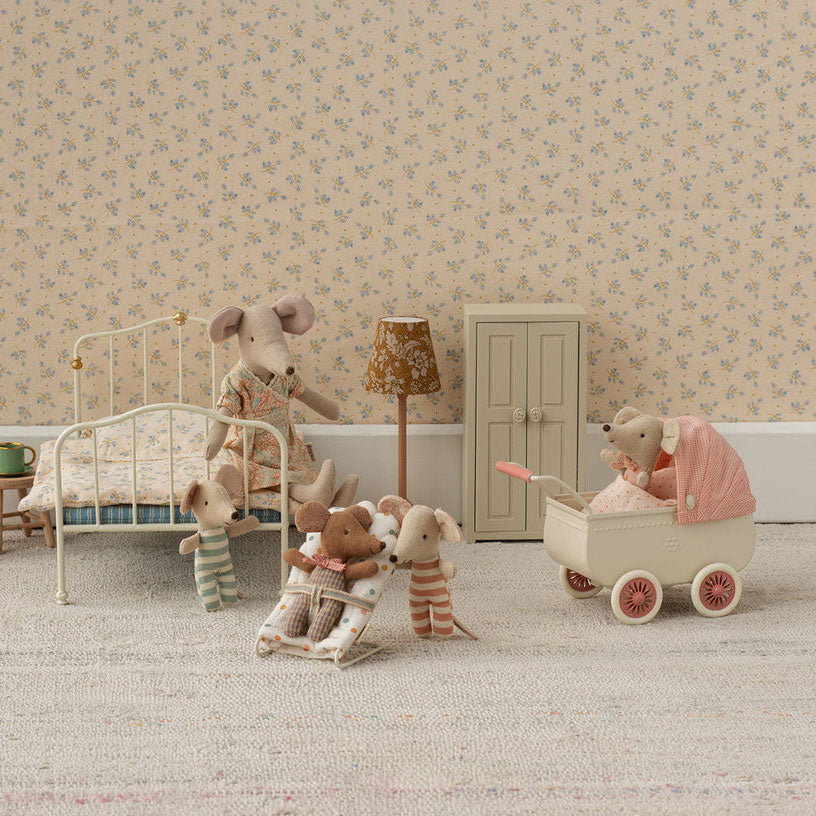 Maileg Pram, Mouse - Coral - Lifestyle